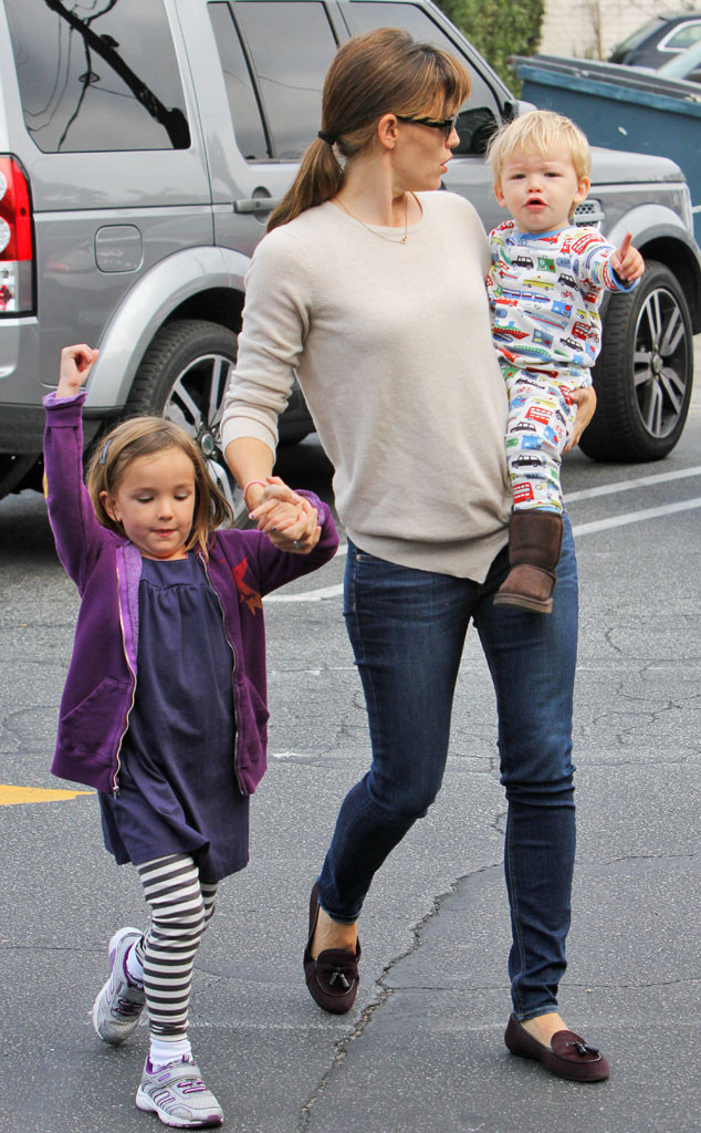 Auto Mart Usa >> Jennifer Garner & Ben Affleck's Son Samuel Has Awesome Pajamas | E! News Auto Mart Usa >> Jennifer Garner & Ben Affleck's Son Samuel Has Awesome Pajamas | E! News